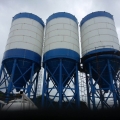 silo à ciment pour installations de traitement en lots