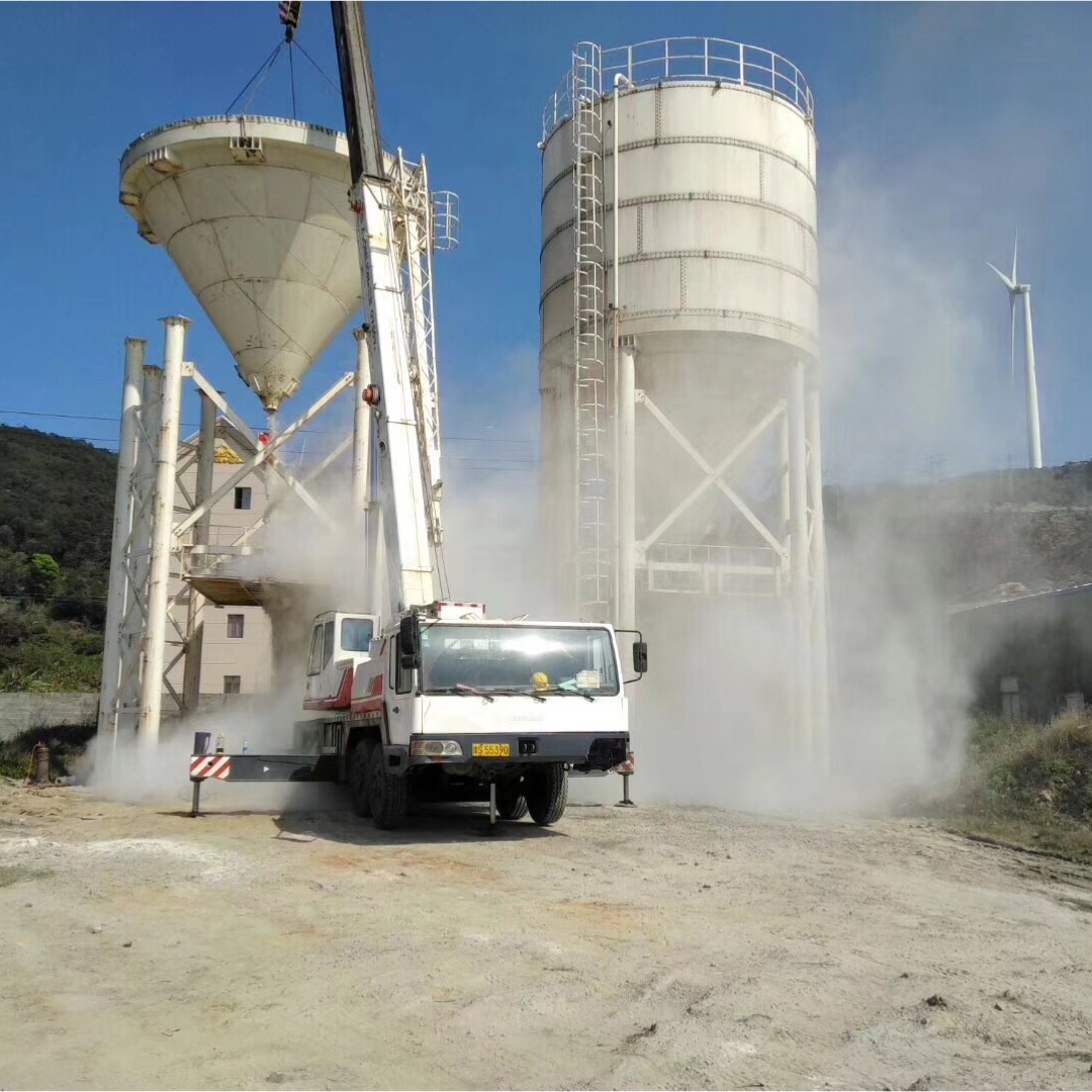 Relogement du silo de transit boulonné de 500 t